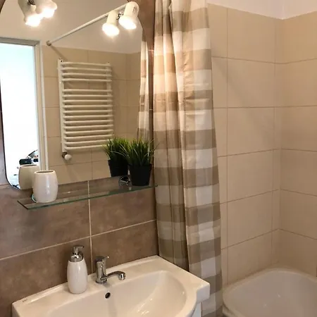 Cozy Close To The City Center كراكوفيا